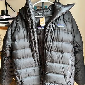 Men’s Patagonia Grade VII Down Parka NEW